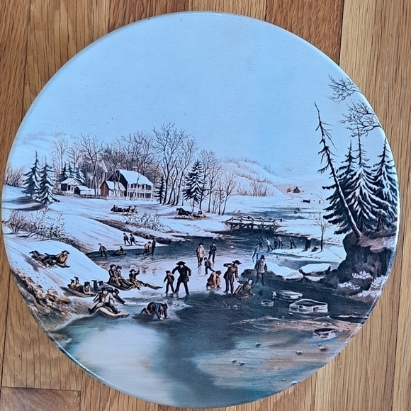Vintage Deluxe Fruit Cake Metal Tin Collin Street Bakery Winter Sledding 10.5" - Picture 10 of 12